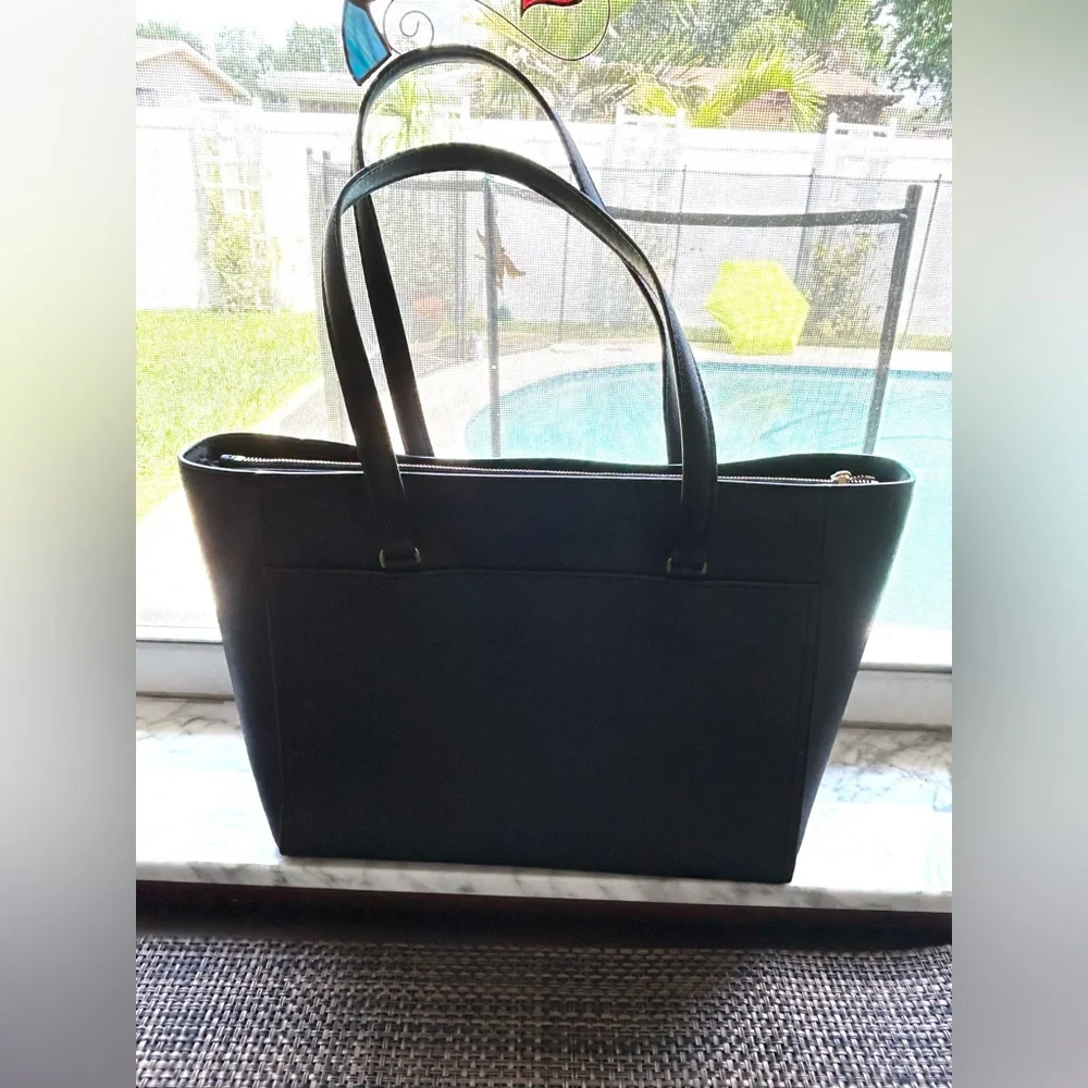 Tory Burch Small Robinson Tote - Picture 5 of 12